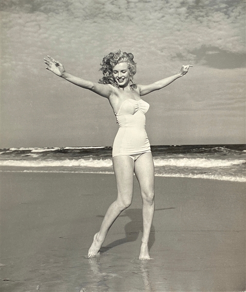 Marilyn Monroe 20” x 23.75” Andre de Dienes 1949 Tobay Beach Photo (Julien’s Provenance) 