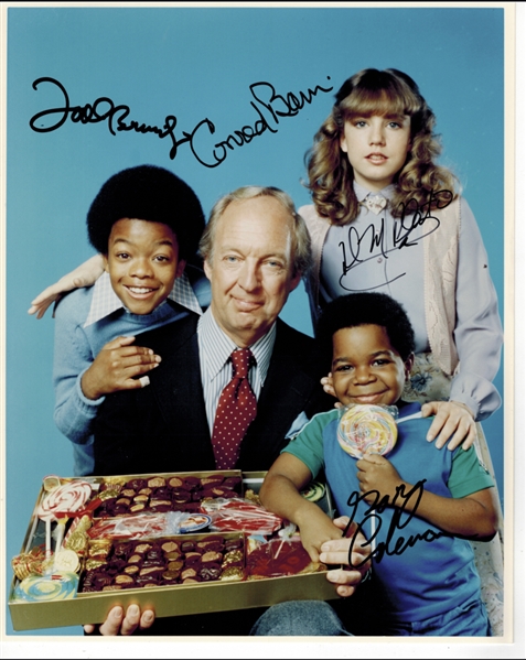 Different Strokes Cast Signed 8” x 10” Photo (Beckett/BAS Guaranteed) 