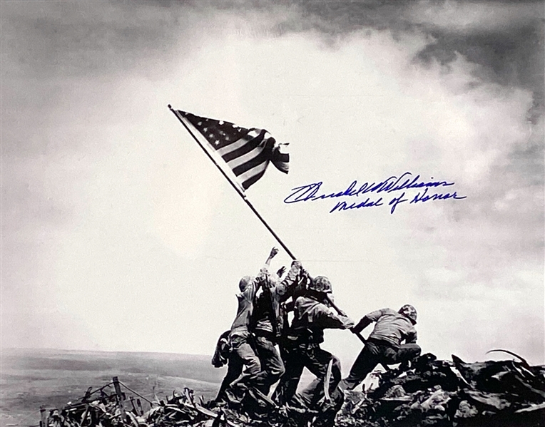 Iwo Jima: Hershel Williams Oversized Signed 14” x 11” Photograph (Beckett/BAS Guaranteed)