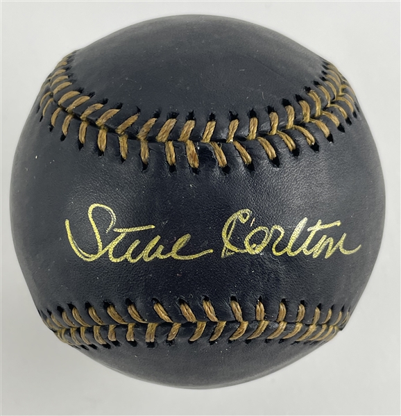 Steve Carlton Signed Official Gold Series Baseball (Beckett/BAS Guaranteed)