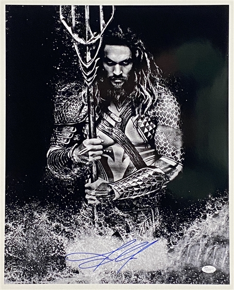 Aquaman: Jason Momoa Signed 16” x 20” Photo (JSA LOA) 