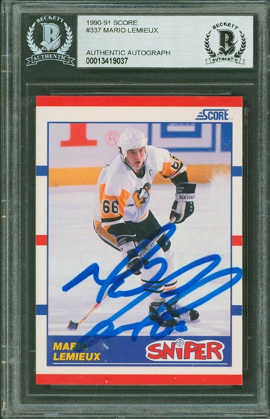Mario Lemieux Signed 1990 Score Hockey Card (Beckett/BAS Encapsulated)