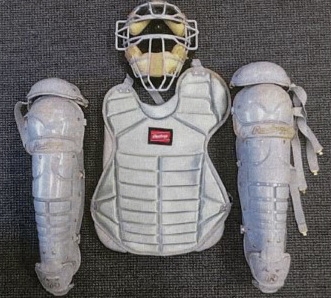 Mike Piazza Game Used Equipment including Mask/Shin Guard/Chest protector! (JT Sports / CSI LOAs)