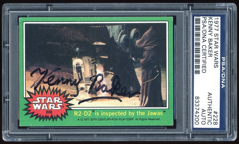 Star Wars: Kenny Baker Signed 1977 Star Wars Trading Card #228 (PSA Encapsulated)