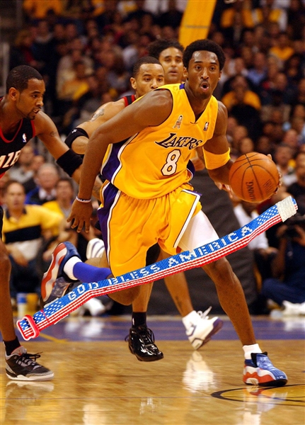 Kobe Bryant Game Worn 9/11 Tribute Bracelet Worn During 2001-02 NBA Season (Alan Meza)