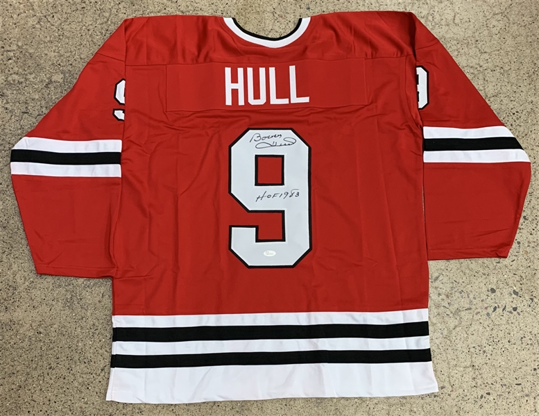 Bobby Hull Signed Chicago Blackhawks Style Jersey with "HOF 1983" Inscription (JSA COA)