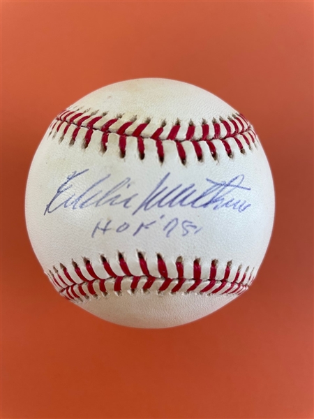 Eddie Matthews Autographed ONL Baseball (Beckett/BAS Guaranteed)