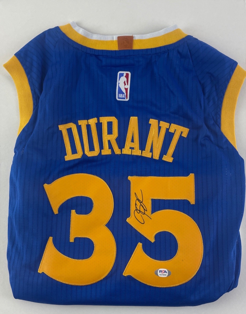 Lot Detail - Kevin Durant Signed Golden State Warriors #35 Jersey (PSA/DNA)