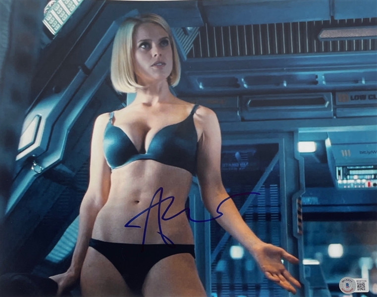 Star Trek: Alice Eve Signed 11" x 14" Photo (BAS COA) (Steve Grad Autograph Collection) 