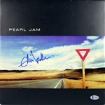 Pearl Jam: Eddie Vedder Signed "Yield" Record Album (Beckett/BAS LOA)