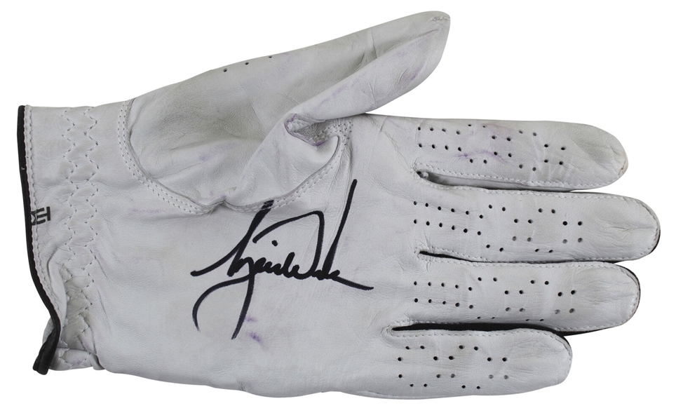 Tiger Woods Match Used & Signed Golf Glove with Golf Ball from Bridgestone Invitational (Beckett/BAS LOA)