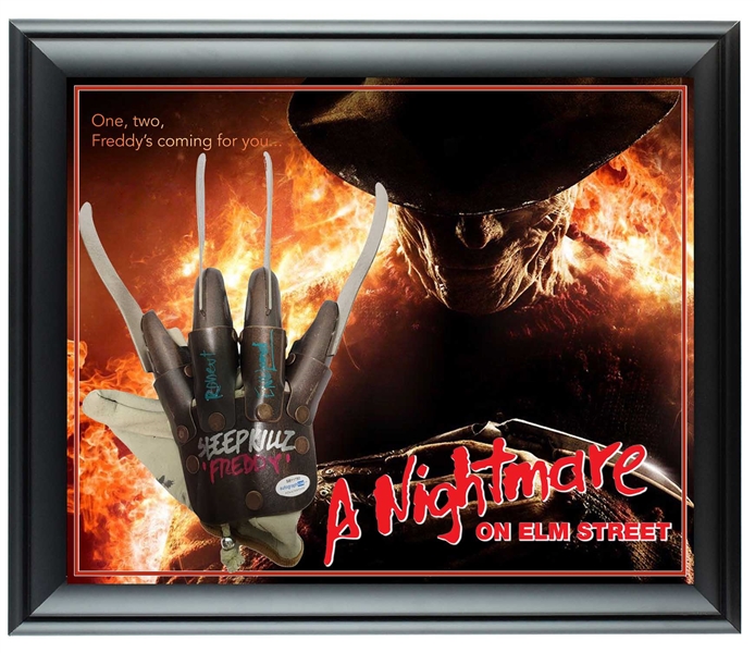 Robert Englund Autographed Nightmare On Elmstreet Freddy Krueger Glove Display (ACOA)