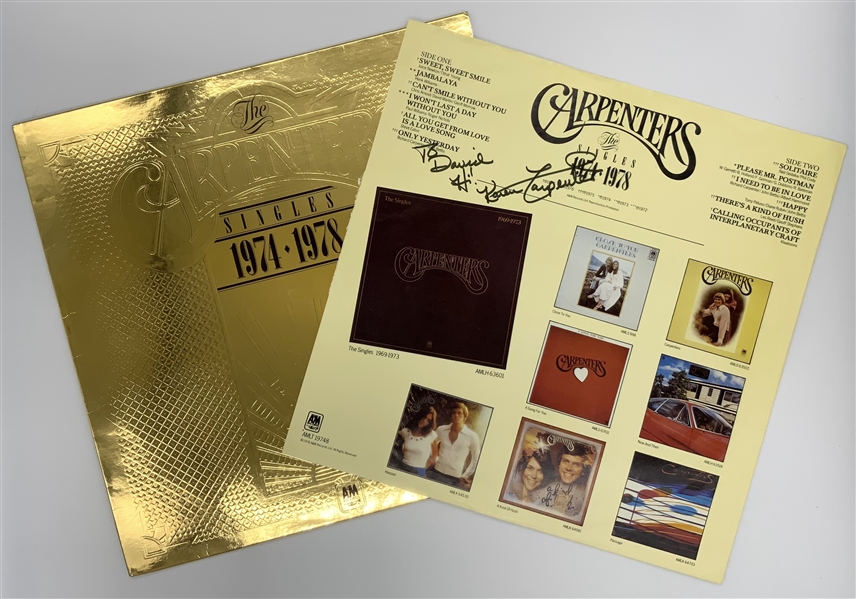 Karen Carpenter Signed “The Singles 1974-1978” Album Inner Sleeve (Beckett/BAS Guaranteed)