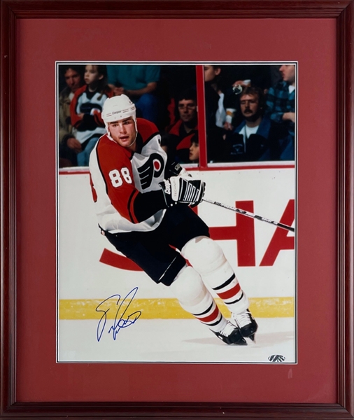 Lot Detail - Eric Lindros Signed 16" X 20" Photo In Custom Framing ...