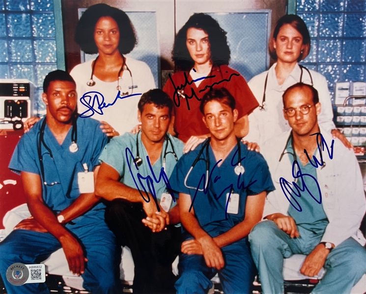 ER Cast Multi-Signed 8" x 10" Photo w/ George Clooney & More! (5 Sigs)(Beckett/BAS & PSA AHLOA)