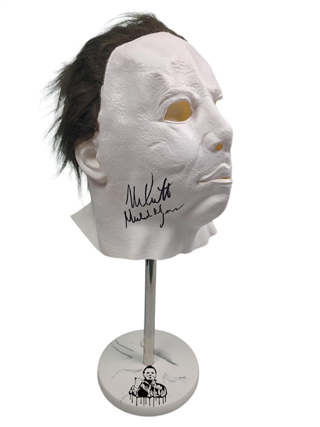 Halloween: Nick Castle Signed Mask w/ Rare "Michael Myers" Inscription & Stand (Third Party Guaranteed)