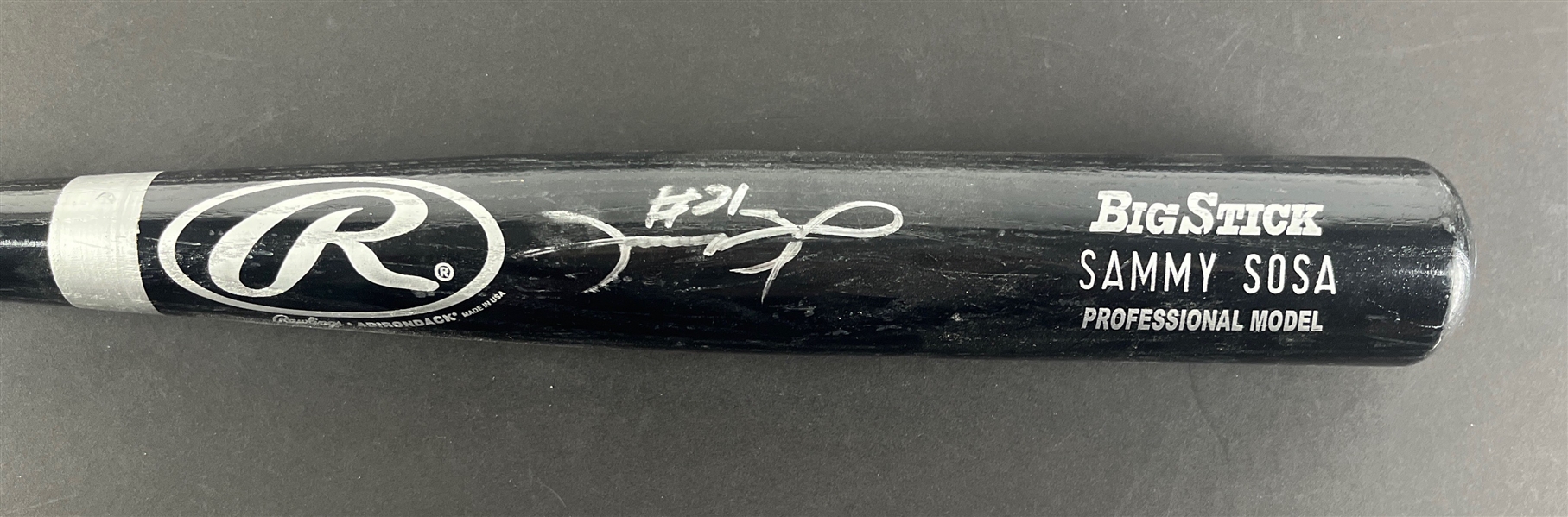 Sammy Sosa Signed Rawlings Big Stick Baseball Bat (Beckett/BAS)