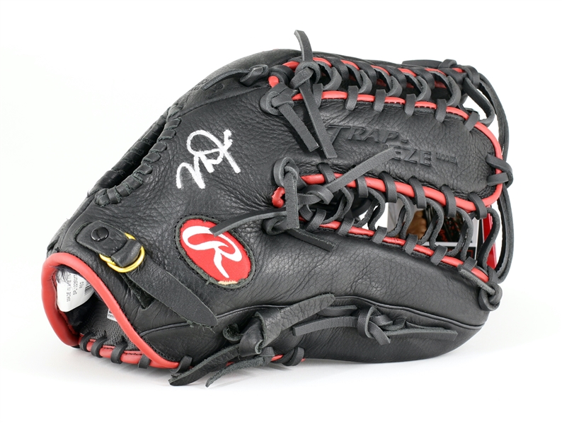 Mike Trout Signed Rawlings Game Model Fielding Glove (MLB) (Third Party Guaranteed)
