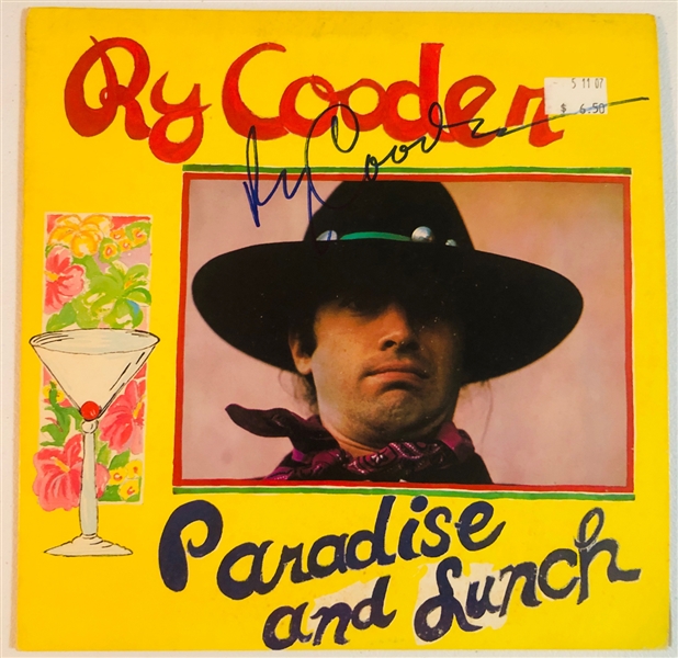 Ry Cooder In-Person Signed “Paradise and Lunch” Album Record (John Brennan Collection) (Beckett/BAS Authentication)