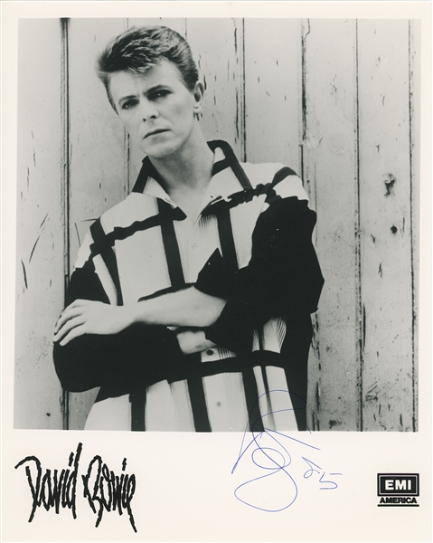 David Bowie 1985 Signed 8” x 10” Promo Photo (PSA Authentication) (Andy Peters Bowie Expert) 
