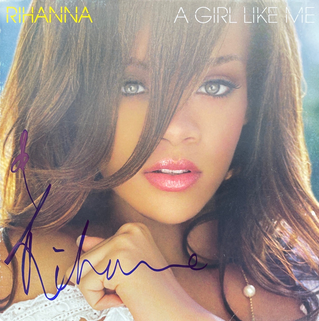 Lot Detail Rihanna Signed A Girl Like Me 12 Lp Cover Beckettbas Loa