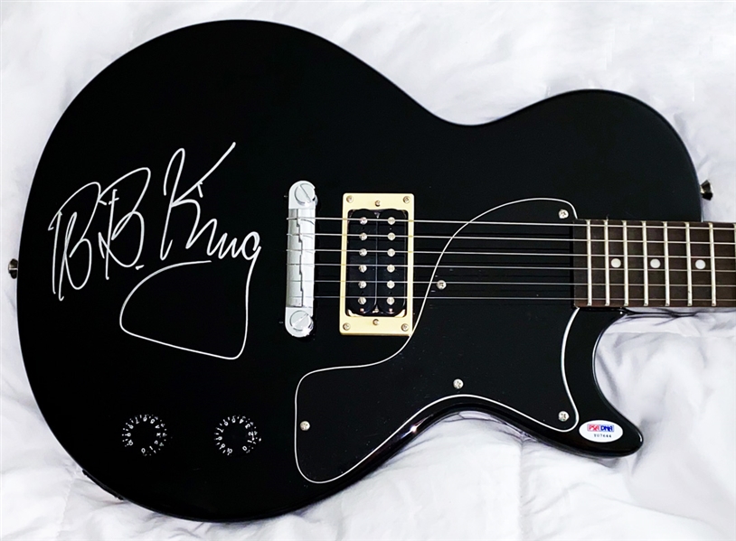 B.B. King IN-PERSON Signed Gibson Epiphone Guitar With Desirable On The Body Autograph! (PSA/DNA)