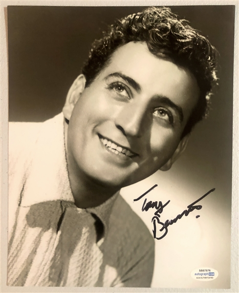 Tony Bennett Signed 8” x 10” Photo (ACOA Sticker) (Third Party Guaranteed)