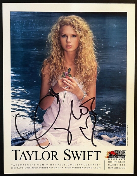 Taylor Swift RARE Signed 8.5" x 11.25" Big Machine Records Promotional Photo (JSA LOA)