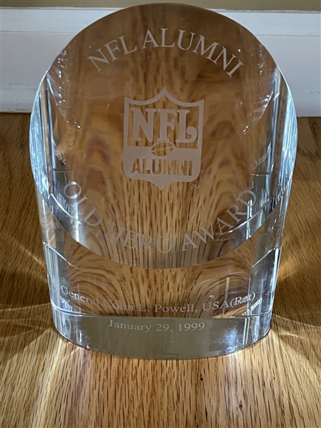 General Colin Powell NFL Alumni Old Hero Tiffany Glass Trophy Award