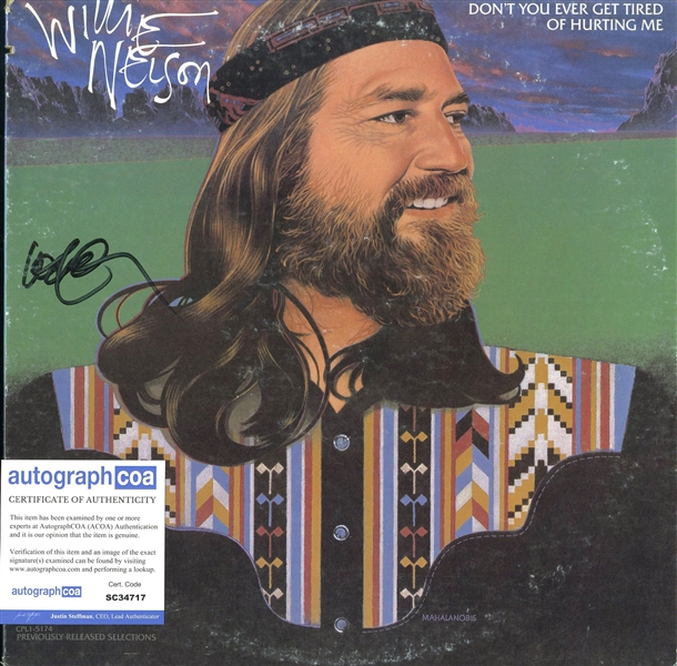 Willie Nelson Signed "Dont You Ever Get Tired of Hurting Me" Album Cover (ACOA)