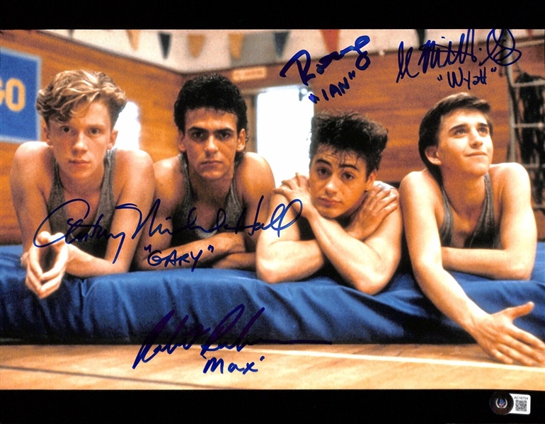 "Weird Science" RARE Cast Signed 11" x 14" Color Photo w/Downey, Hall, etc. (Beckett/BAS LOA)(Grad Collection)