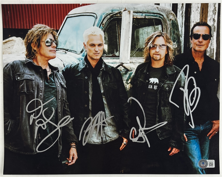 Stone Temple Pilots Group Signed 11" x 14" Color Photo (4 Sigs)(Beckett/BAS LOA)