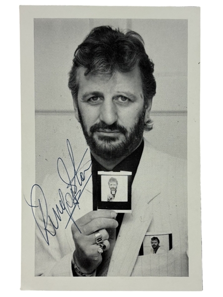 Beatles: Ringo Starr Signed 3.5" x 5.5" Photograph (Beckett/BAS LOA)