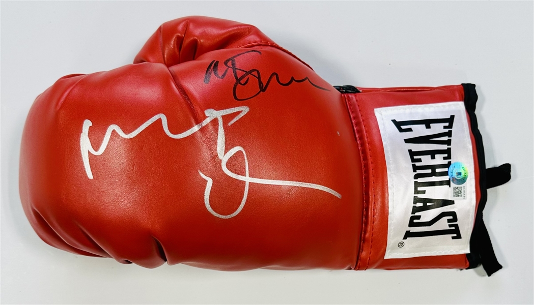 Robert De Niro & Martin Scorsese Signed Everlast Boxing Glove (Beckett/BAS)