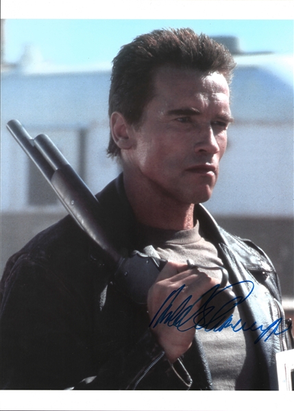 Arnold Schwarzenegger Signed 11" x 14" "Terminator 2" Photo (Beckett/BAS LOA)