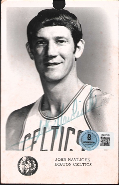  Celtics: John Havlicek Signed Photo Postcard (Beckett/BAS) 