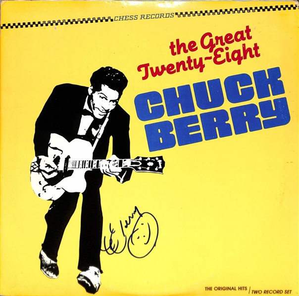 Chuck Berry Signed "The Great Twenty-Eight" Record Album (Beckett/BAS )(Grad Collection)