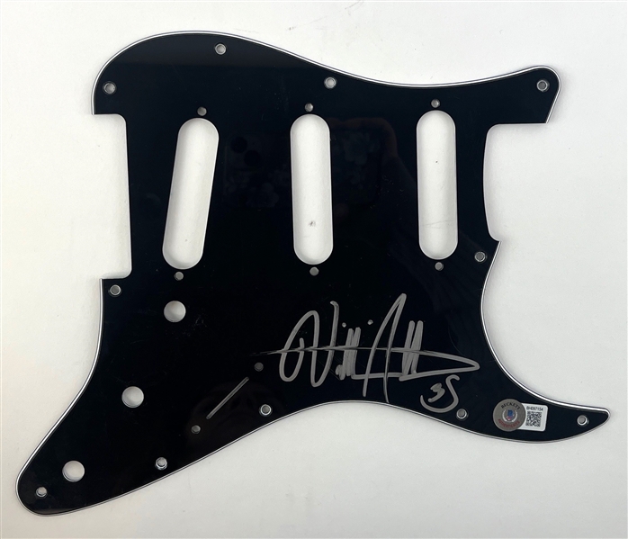 Billy Strings Signed Stratocaster Guitar Pickguard (Beckett/BAS)