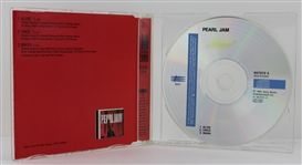 Pearl Jam: Fully Group Signed Alive CD Cover w/ Disc (Beckett/BAS LOA)