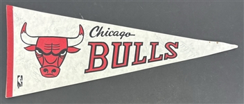 1985-86 Chicago Bulls Multi-Signed Pennant with Jordan, Oakley & More! (10 Sigs) (Beckett/BAS LOA)