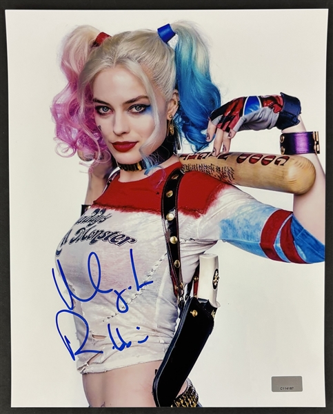 Margot Robbie Signed 8" x 10" Photo as Harley Quinn (Celebrity Authentics)