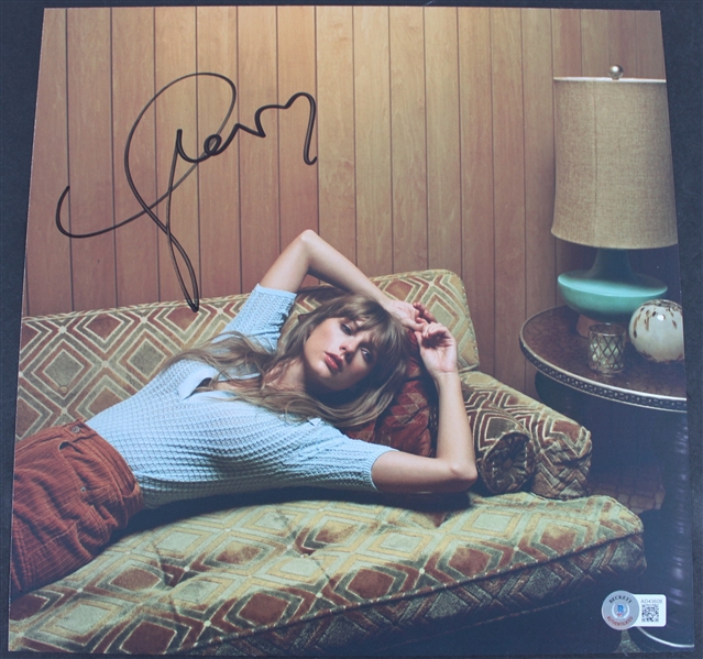 Taylor Swift Signed Midnights Album Insert w/ Cover (Beckett/BAS)