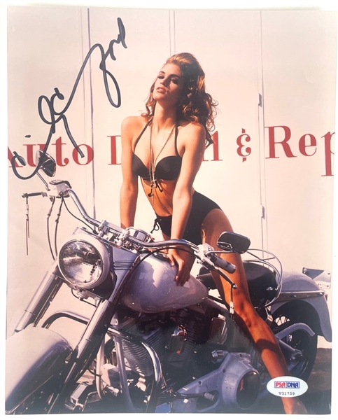 Cindy Crawford Signed Photograph (PSA/DNA)