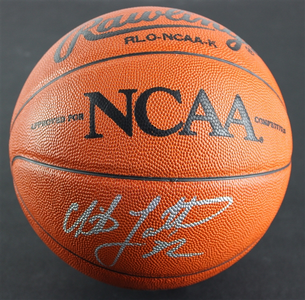 US Dream Team Christian Laettner Signed Rawlings NCAA Basketball (Beckett/BAS)