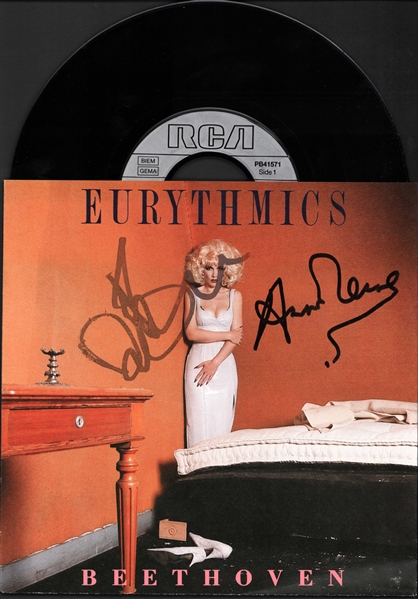 Eurythmics: Annie Lennox & Dave Stewart Signed "Beethoven" 45 RPM (Beckett/BAS) 