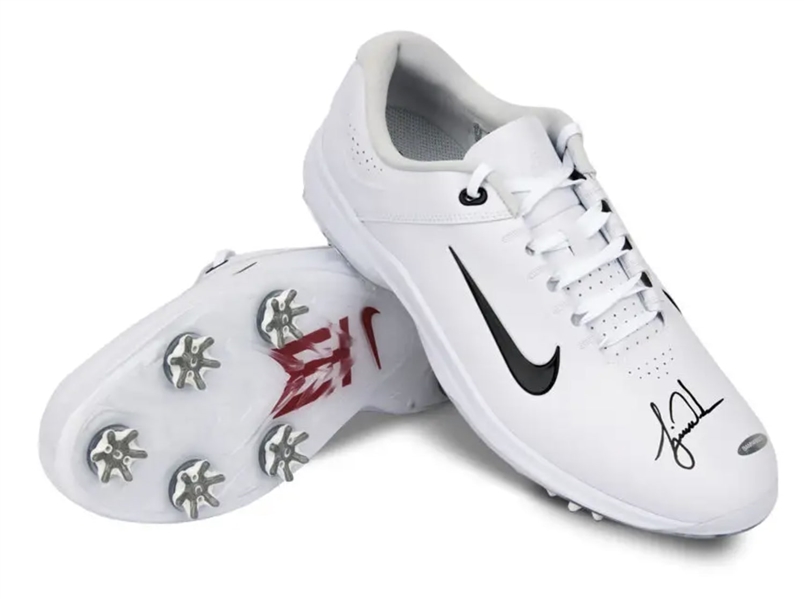 Tiger Woods Signed 2020 Nike Air Zoom Golf Shoes (UDA)