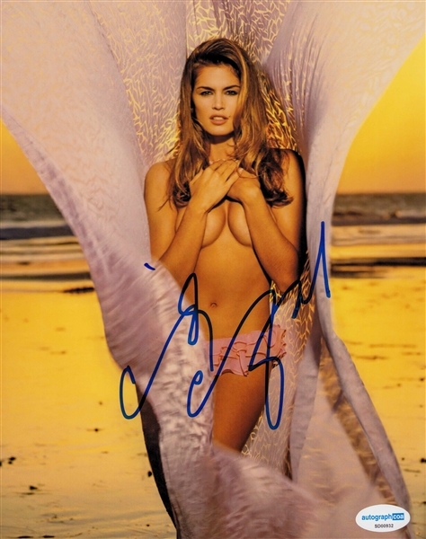 Cindy Crawford Signed 8" x 10" Photo (ACOA)