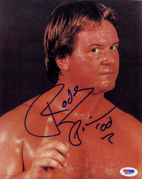 Roddy Piper Signed 8" x 10" Photo (PSA/DNA)