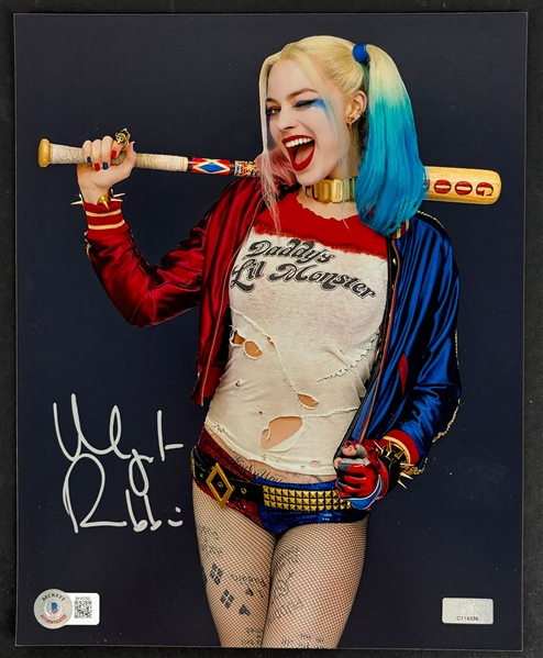 Margot Robbie Signed 8" x 10" Photo as Harley Quinn (Beckett/BAS & Celebrity Authentics))