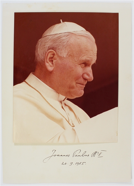 Pope John Paul II Signed Official Large Format Vatican Photograph (Beckett/BAS LOA)